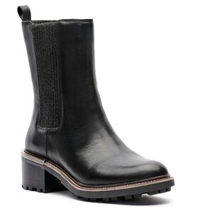 Vince Camuto Kourtly Black Leather Lug Sole Chelsea Chunky Block Heel Boot - NWT